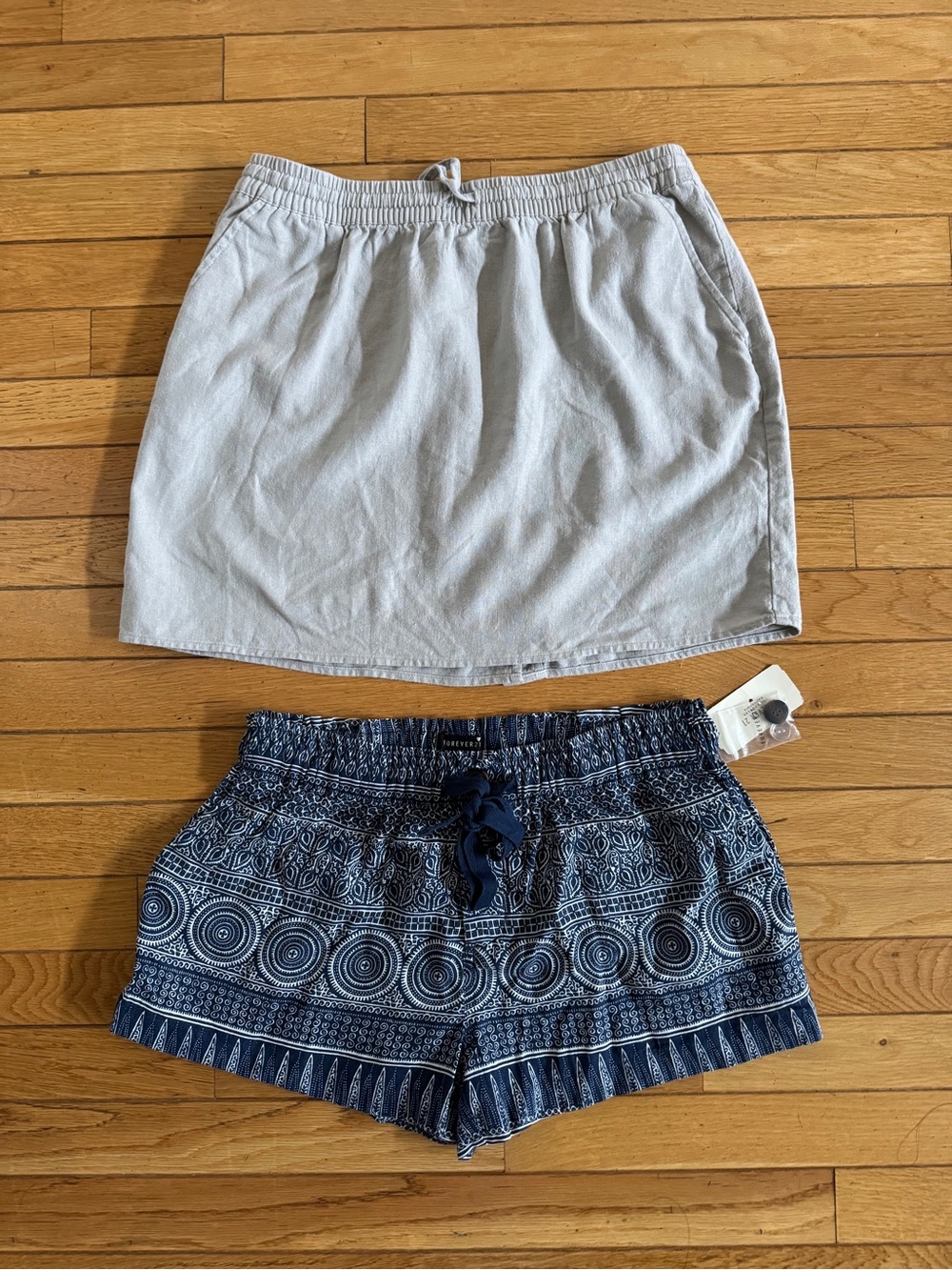 Forever 21 Light Gray Elastic Drawstring Skirt